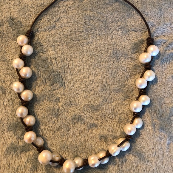 Freshwater Pearl Necklace - Picture 1 of 4